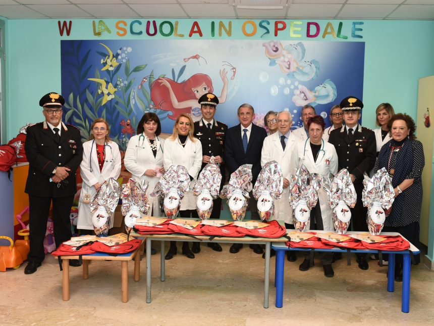 Carabinieri in visita ai piccoli degenti del Presidio Ospedaliero Garibaldi Nesima