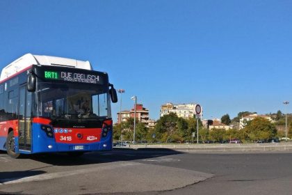 Autista bus aggredito a Catania: 41enne bloccato col teser.