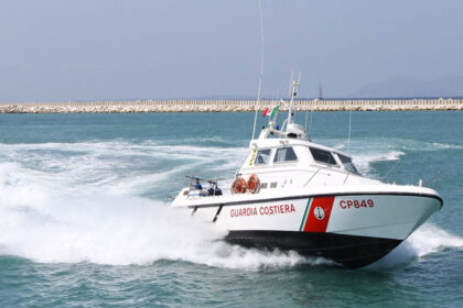 guardia costiera blitz acireale